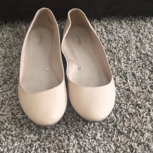 Express Shoes - Express nude flats Express Shoes - Express nude flats